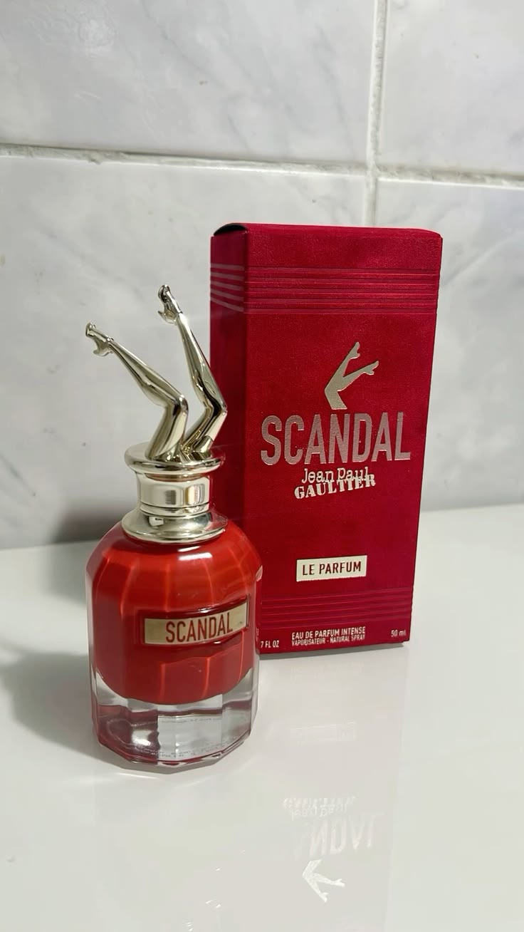 SCANDAL JEAN PAUL GAULTIER